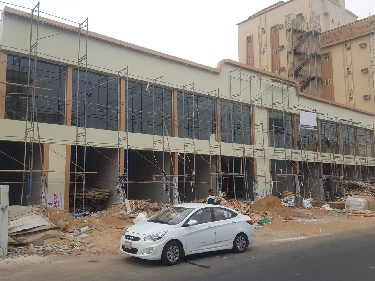 القمة الذهبية (10)